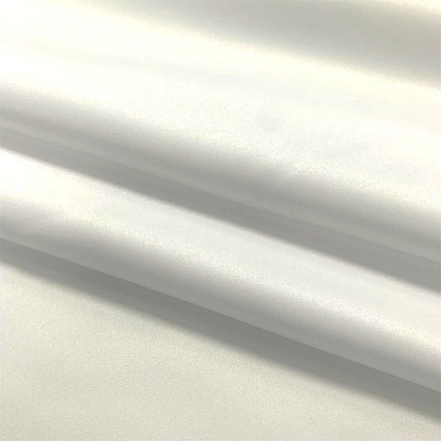 CREMEFARVET DULL WEDDING SATIN – MAT BRYLLUPSSATIN MED BLØDT, FLYDENDE FALD