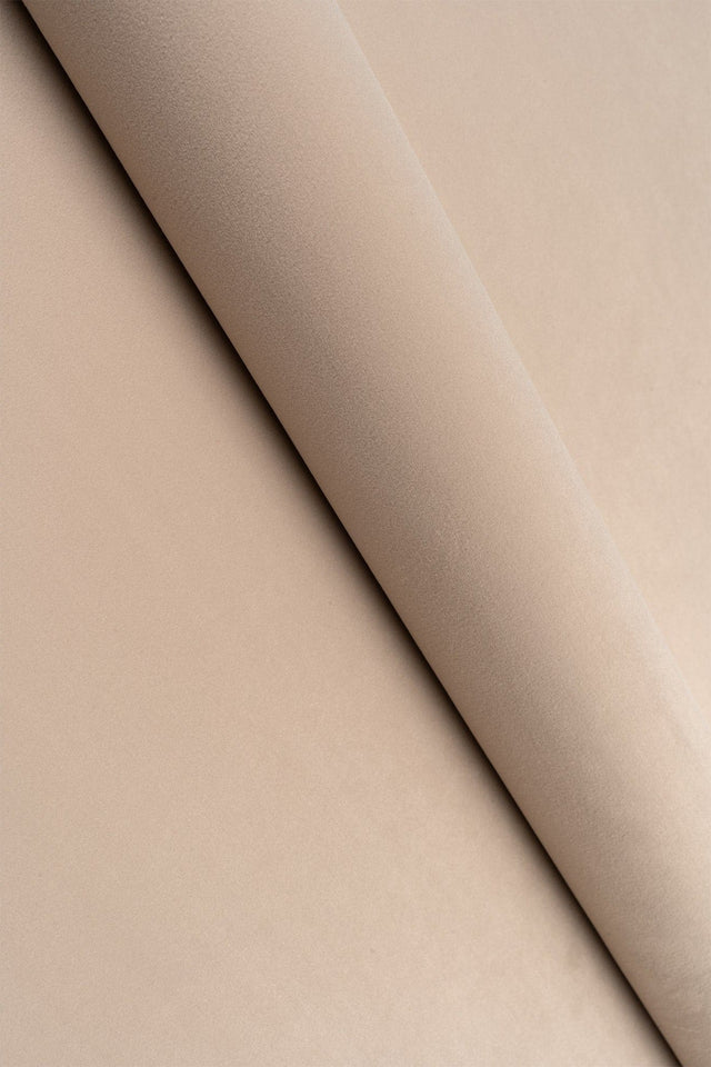 VARM BEIGE LET OG SLIDSTÆRK MØBELVELOUR