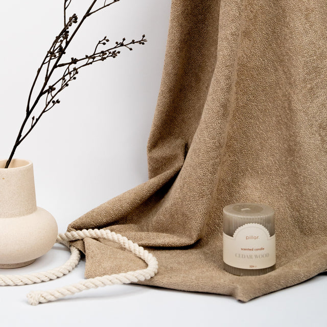 PERLEGRÅ FREYA MØBELSTOF – TEDDY-LOOK & SLIDSTÆRK