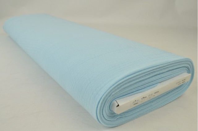 LYSEBLÅ DOUBLE GAUZE MUSSELIN – BLØD & ÅNDBAR