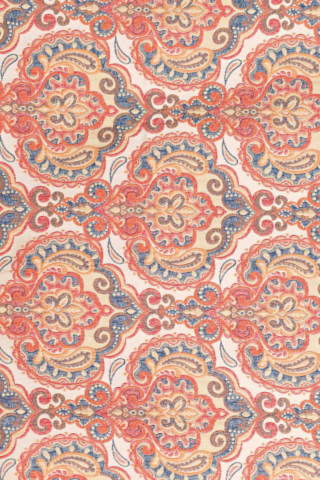 ORANGE-BLÅ PAISLEY PÅ CREME BOMBAJ JACQUARD MØBELSTOF – PAISLEY-MØNSTER