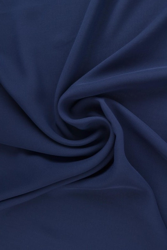 NAVY CHIFFON – LET, GENNEMSIGTIG & MED FLOT FALD