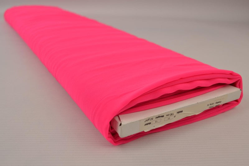 NEON PINK CHIFFON – LET, GENNEMSIGTIG & MED FLOT FALD