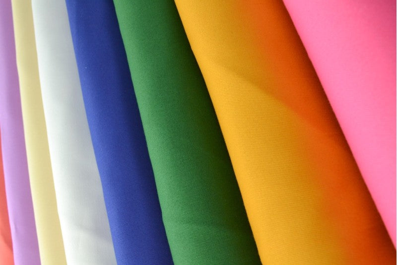 RÅHVID BOMULDSTWILL MED STRÆK – DIAGONAL TWILL & FORMFAST KOMFORT