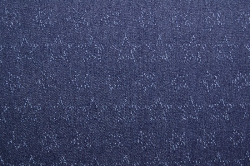 MØRKEBLÅ DENIM STOF MED STJERNEMØNSTER – METERVARE TIL BUKSER & JAKKER
