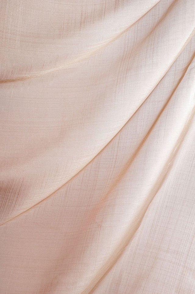 Silkeblød semi-transparent gardinvoile — pudderbeige, stofprøve