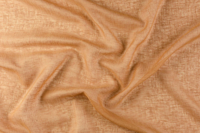 Let hør-voile med naturstruktur — abrikosorange, stofprøve