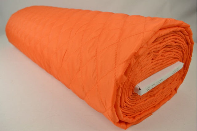 ORANGE QUILT STOF MED VATTERET BAGSIDE