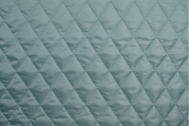 VINTAGE GRØN QUILT STOF MED VATTERET BAGSIDE