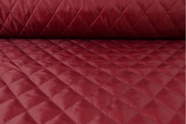 BORDEAUX QUILT STOF MED VATTERET BAGSIDE