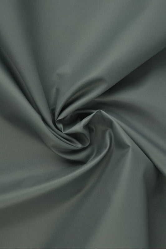 GRÅ LET VANDTÆT POLYESTER – SLIDSTÆRK & HURTIGTØRRENDE