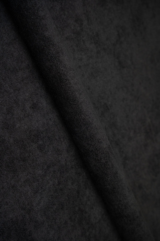SORT HEVIA CHENILLE MØBELSTOF – BLØD & SLIDSTÆRK