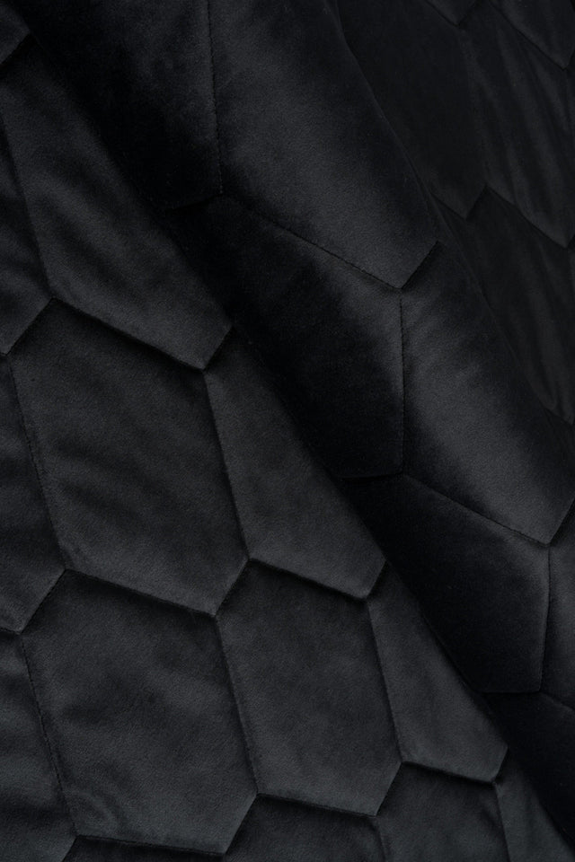 MAT NATSORT MAGIC VELVET 3D – QUILTET VELOUR MED SEKSKANTMØNSTER