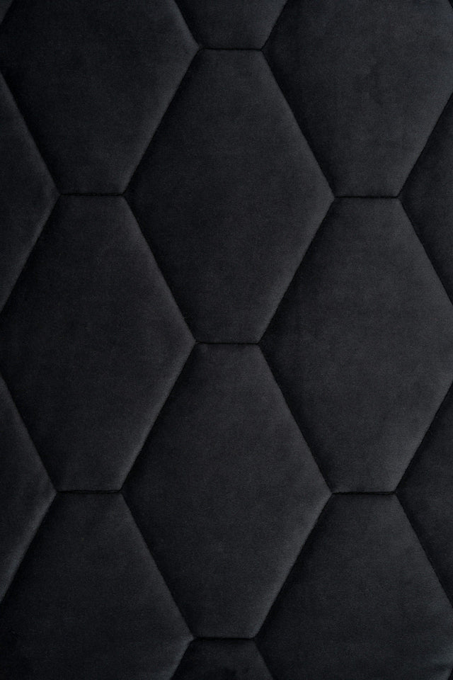 MAT NATSORT MAGIC VELVET 3D – QUILTET VELOUR MED SEKSKANTMØNSTER