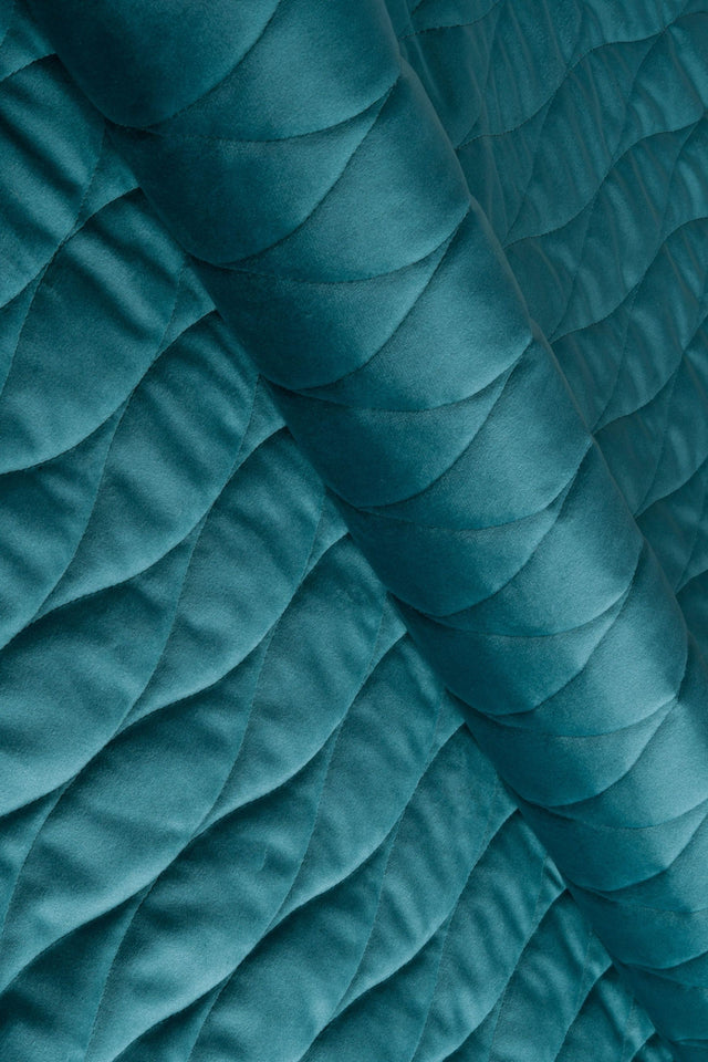 DYB LAGUNETURKIS MAGIC VELVET 3D – QUILTET VELOUR MED BØLGEMØNSTER
