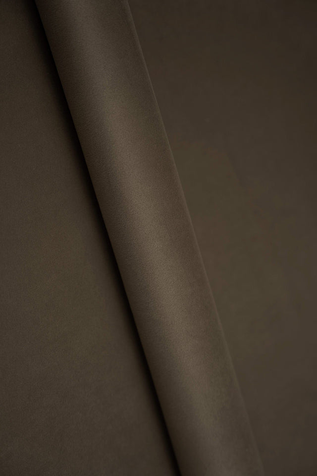 MØRK TAUPEBRUN SMART VELVET MØBELVELOUR – SLIDSTÆRK & PETPROOF