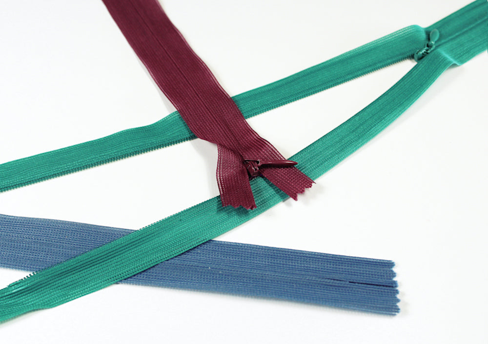 SANDFÄRG OSYNLIG DRAGKEDJA 4 MM