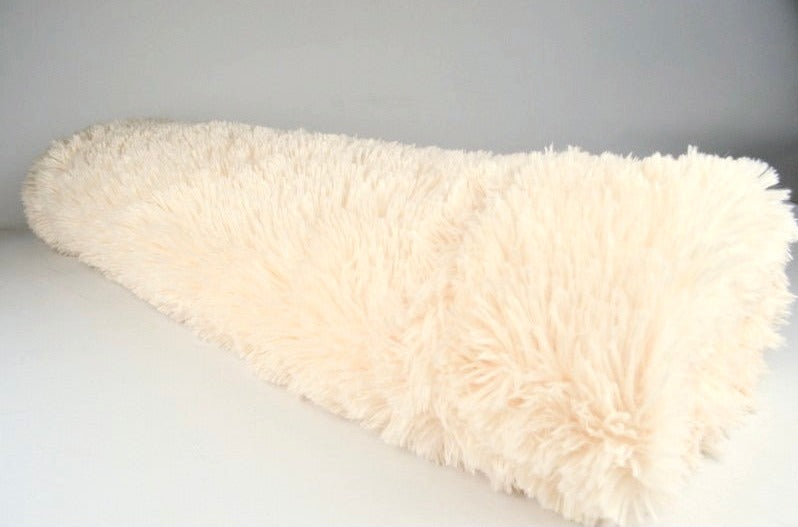 CHAMPAGNEFARVET LANGHÅRET PLYS – 30 MM LUV & ENVEJS STRÆK