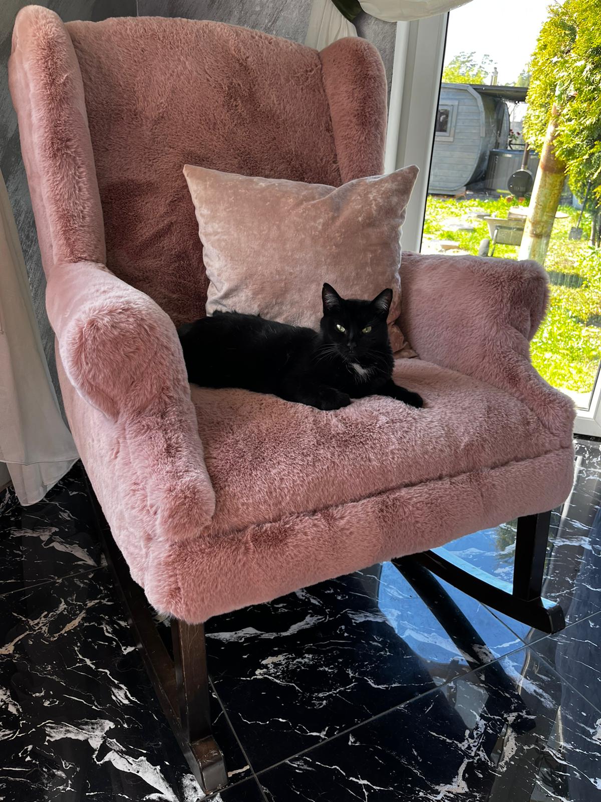 BLÅ BUNNY MØBELSTOF – IMITERET PELS