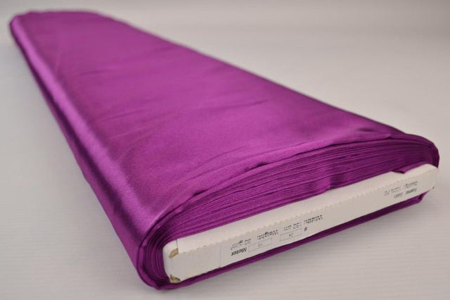 CASSIS SATIN STOF – LET & GLANSFULDT