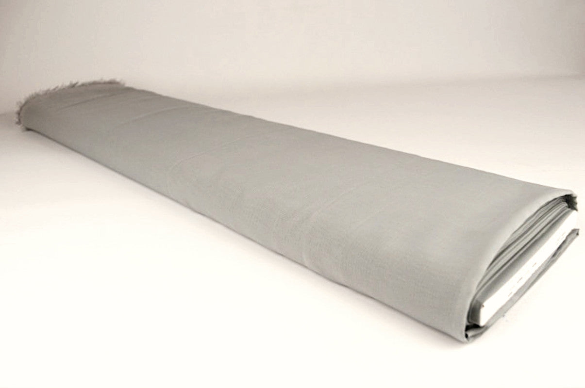 SØLVGRÅ CHIFFON – LET, GENNEMSIGTIG & MED FLOT FALD