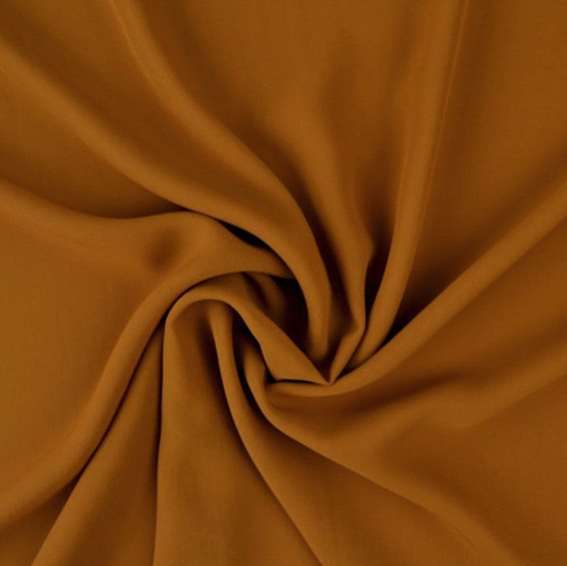 MØRK KARRY CHIFFON – LET, GENNEMSIGTIG & MED FLOT FALD