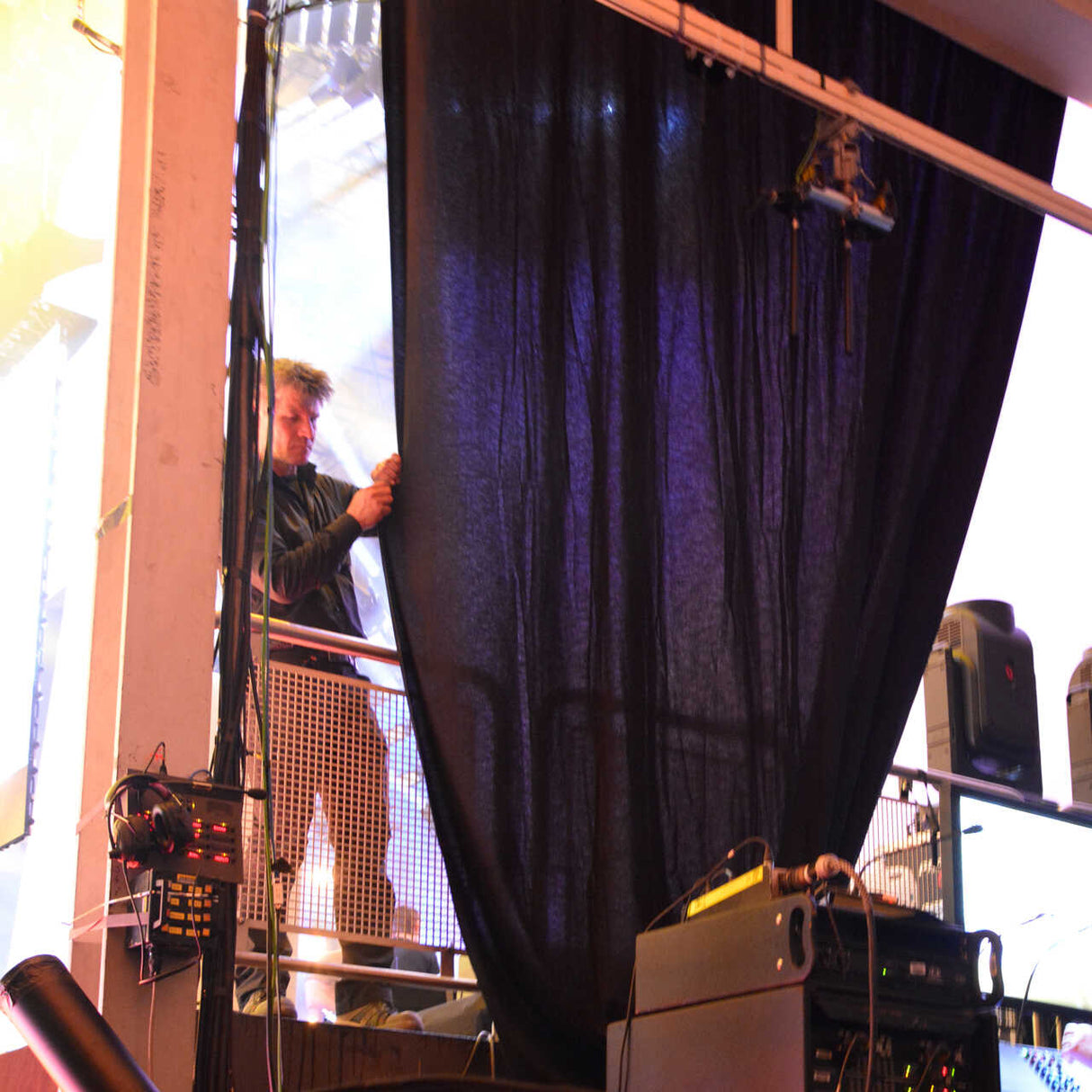 FLASKEGRØN BRANDHÆMMENDE DEKO MOLTON – 300 CM, LET & MAT