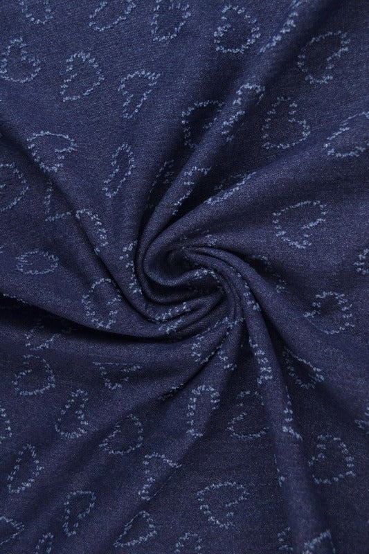MØRKEBLÅ DENIM STOF MED HJERTEMØNSTER – METERVARE TIL BUKSER & JAKKER
