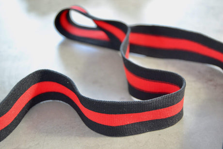 RØD OG SORT STRIBET BÅND 20MM