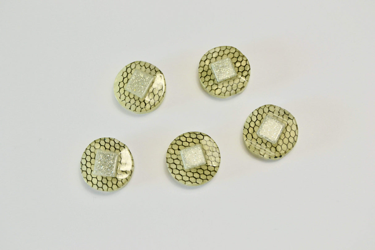 GRØNNE KNAPPER MED SØLV GLIMMER 5 STK.