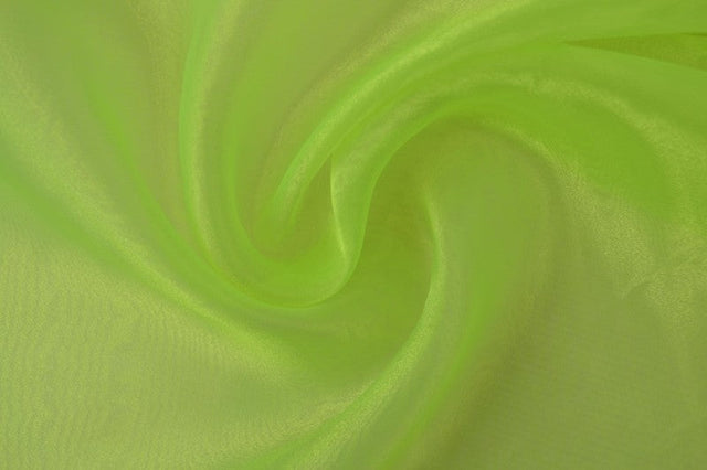 LIMEGRØN ORGANZA – TRANSPARENT & SKINNENDE