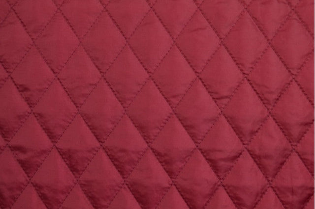 BORDEAUX QUILT STOF MED VATTERET BAGSIDE