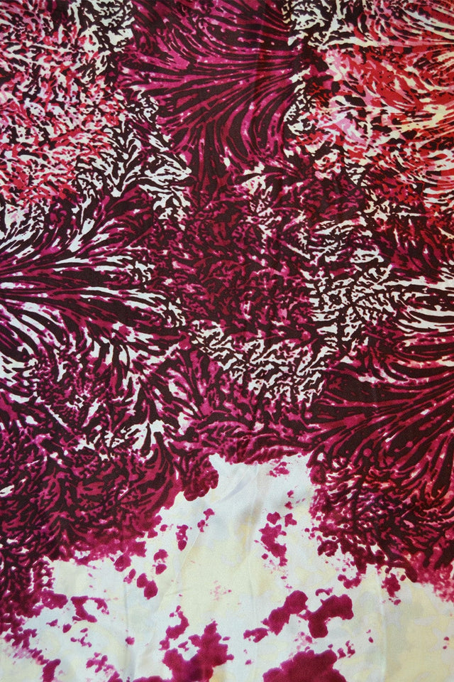 Garn & Metervarer Silke RØD SILKE M. SORT MØNSTER