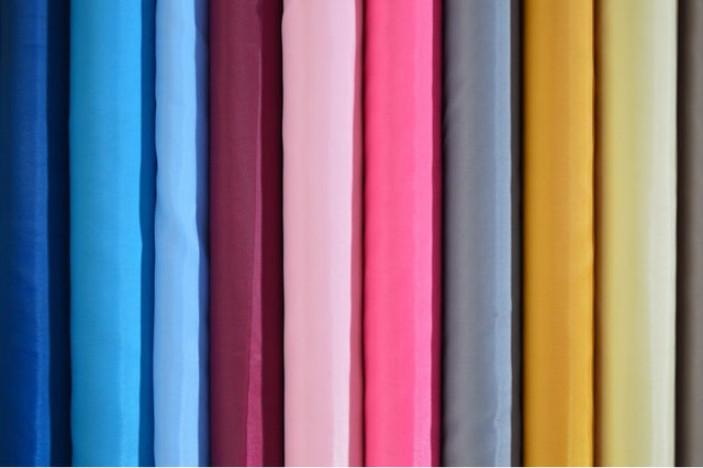 SORT POLYESTER FOER – GLAT, LET & LET GLANS