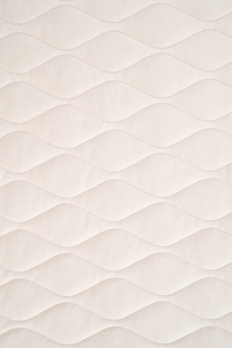 VARM ELFENBENSHVID MAGIC VELVET 3D – QUILTET VELOUR MED BLADMØNSTER