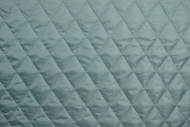 VINTAGE GRØN QUILT STOF MED VATTERET BAGSIDE