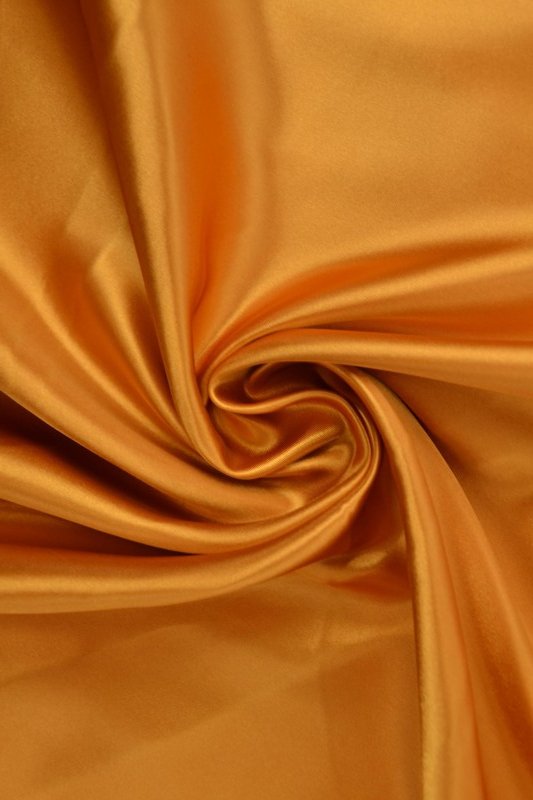 SOLGUL/GULD SATIN STOF – LET & GLANSFULDT