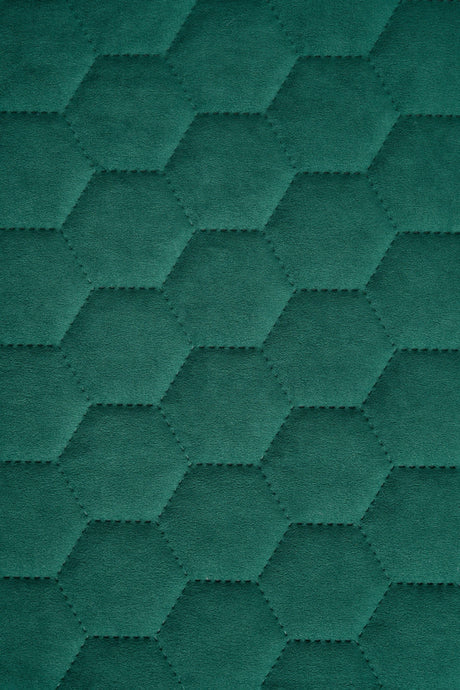 KLAR MALAKITGRØN UTTARIO VELVET 3D – QUILTET VELOUR MED SEKSKANTMØNSTER