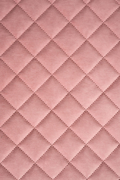 BLØD KORALROSA UTTARIO VELVET 3D – QUILTET VELOUR MED VIFTEMØNSTER