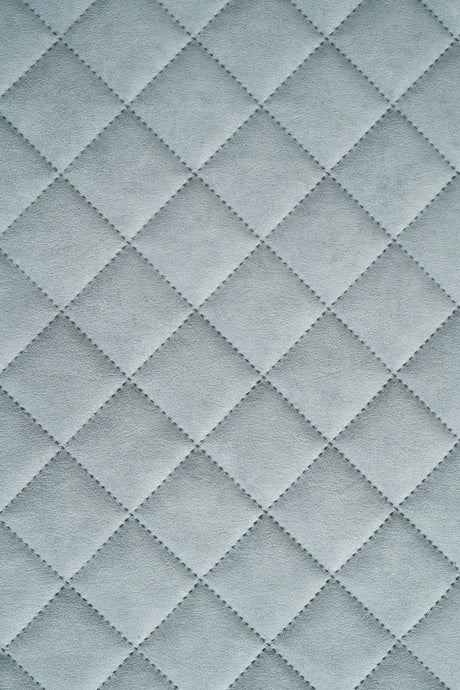 LYS TÅGEGRÅ UTTARIO VELVET 3D – QUILTET VELOUR MED VIFTEMØNSTER