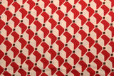 RÅHVIDT VISKOSE STOF MED RØDT GEOMETRISK PRINT – LET FALD & ELEGANT MAT GLANS