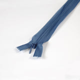 STØVET BLÅ USYNLIG LYNLÅS 4 MM